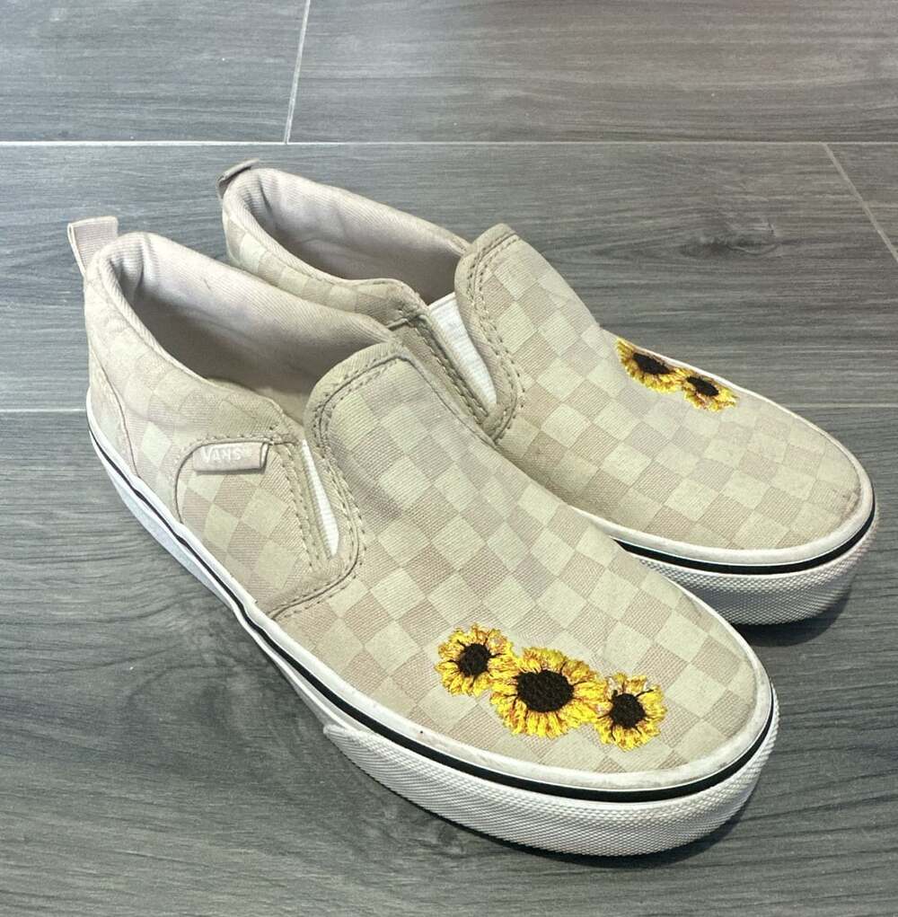 VANS Asher Checkerboard Sunflower Slip On Skate Shoes Youth Missy 3 Womens 4.5